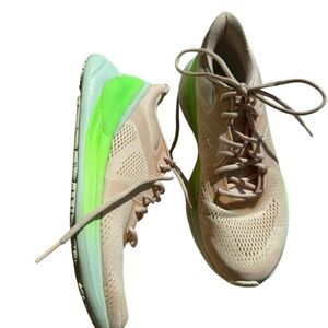 Lululemon Athletica 8.5 EUC “Blissfeel” pink and Neon Green Athletic Shoes